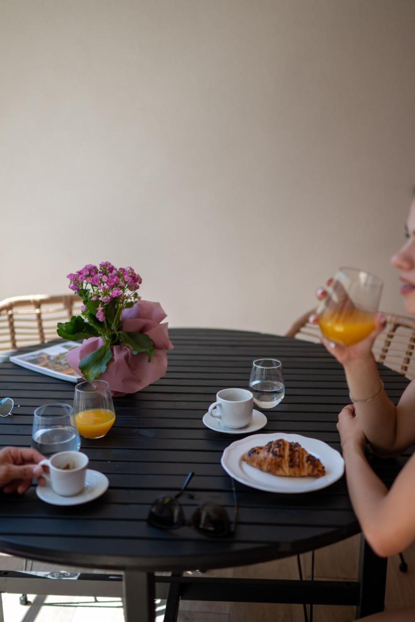 Thalias Quarters - Kalamata Mediterranean Villas エクステリア 写真