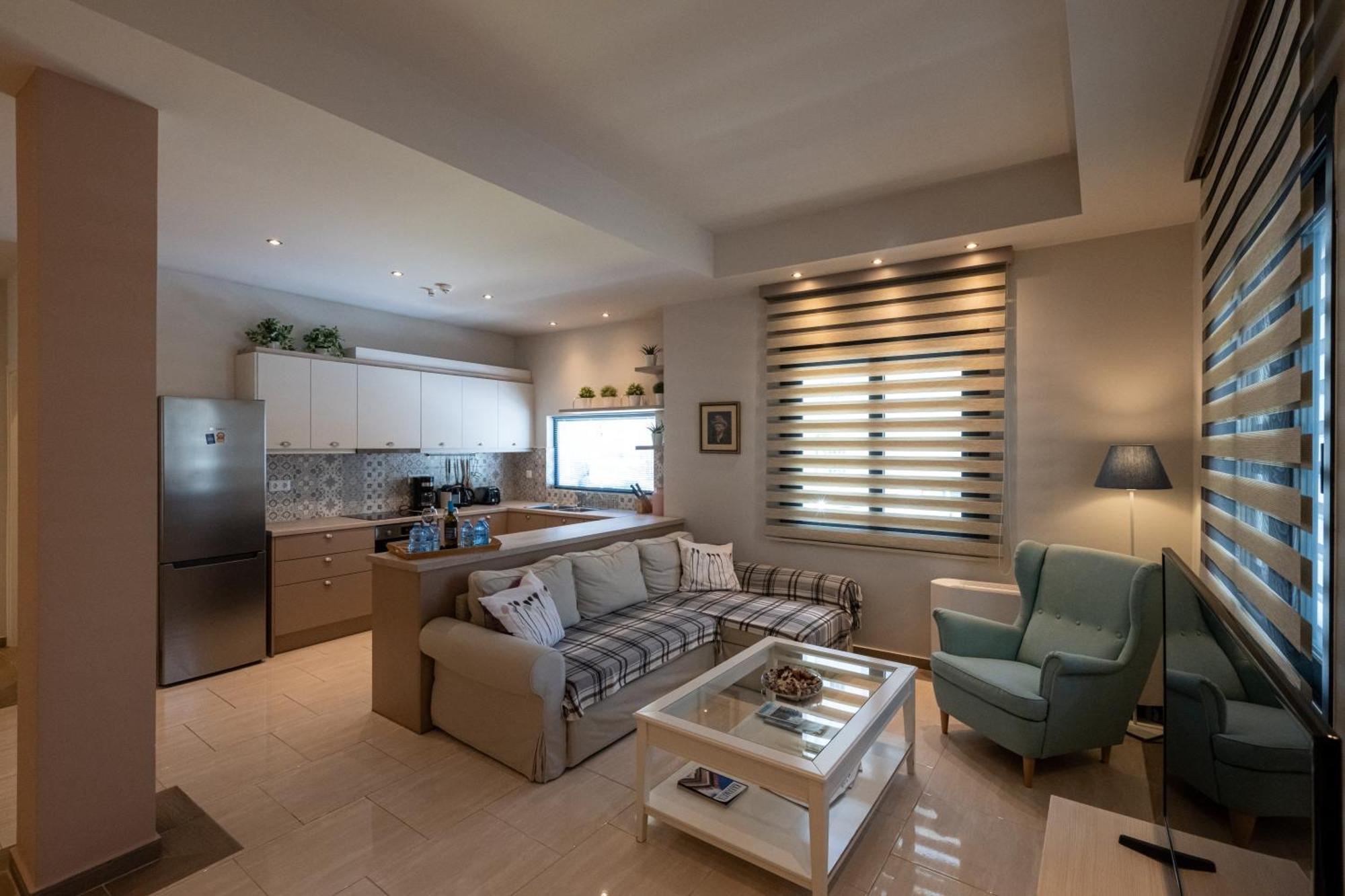 Thalias Quarters - Kalamata Mediterranean Villas エクステリア 写真